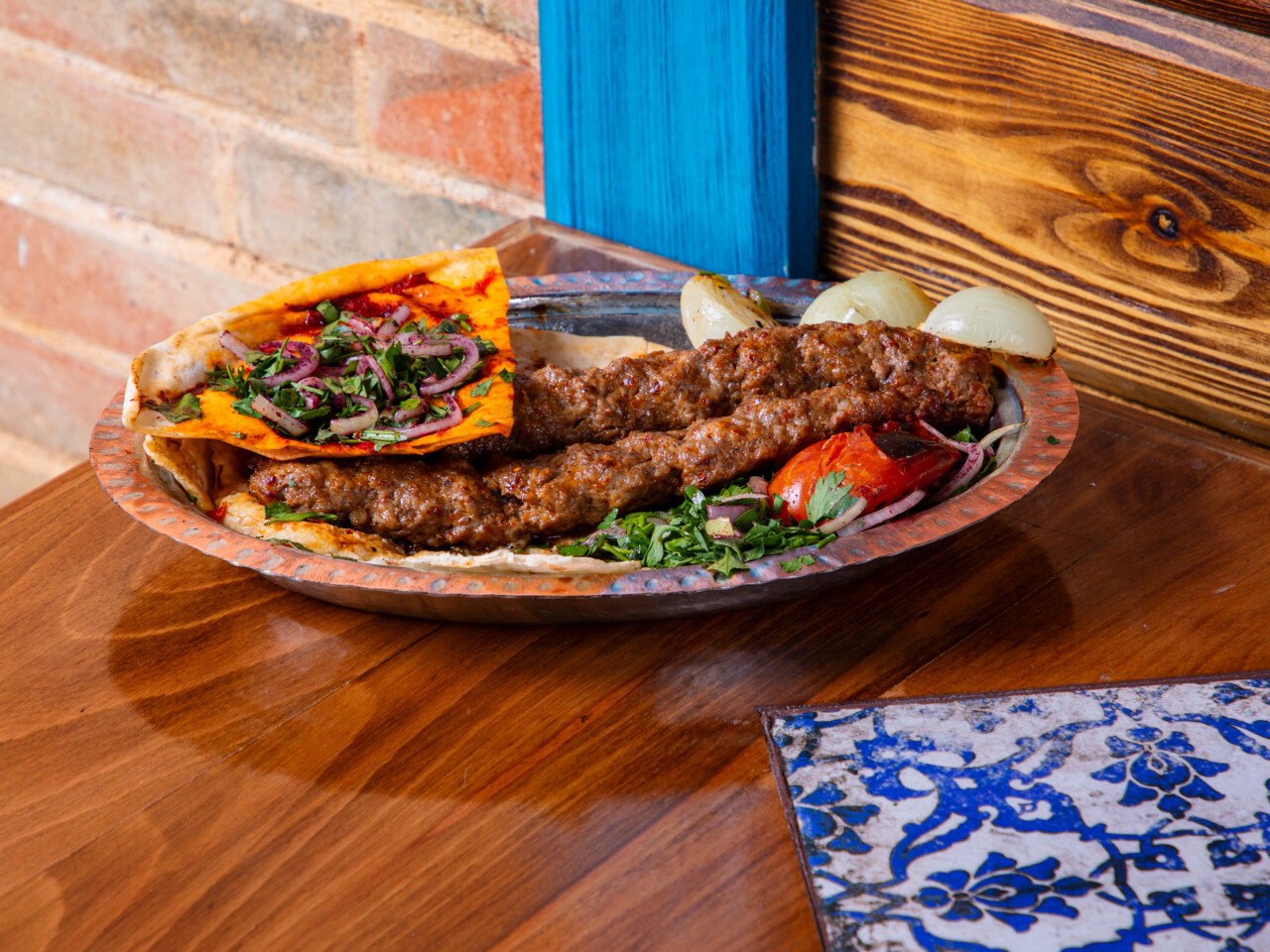 Lamb coarse kebab meal 200g